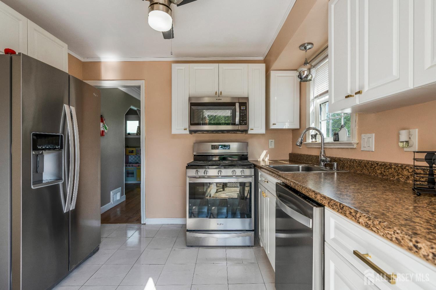 324 Greene Avenue, Middlesex, NJ, 08846 image 11