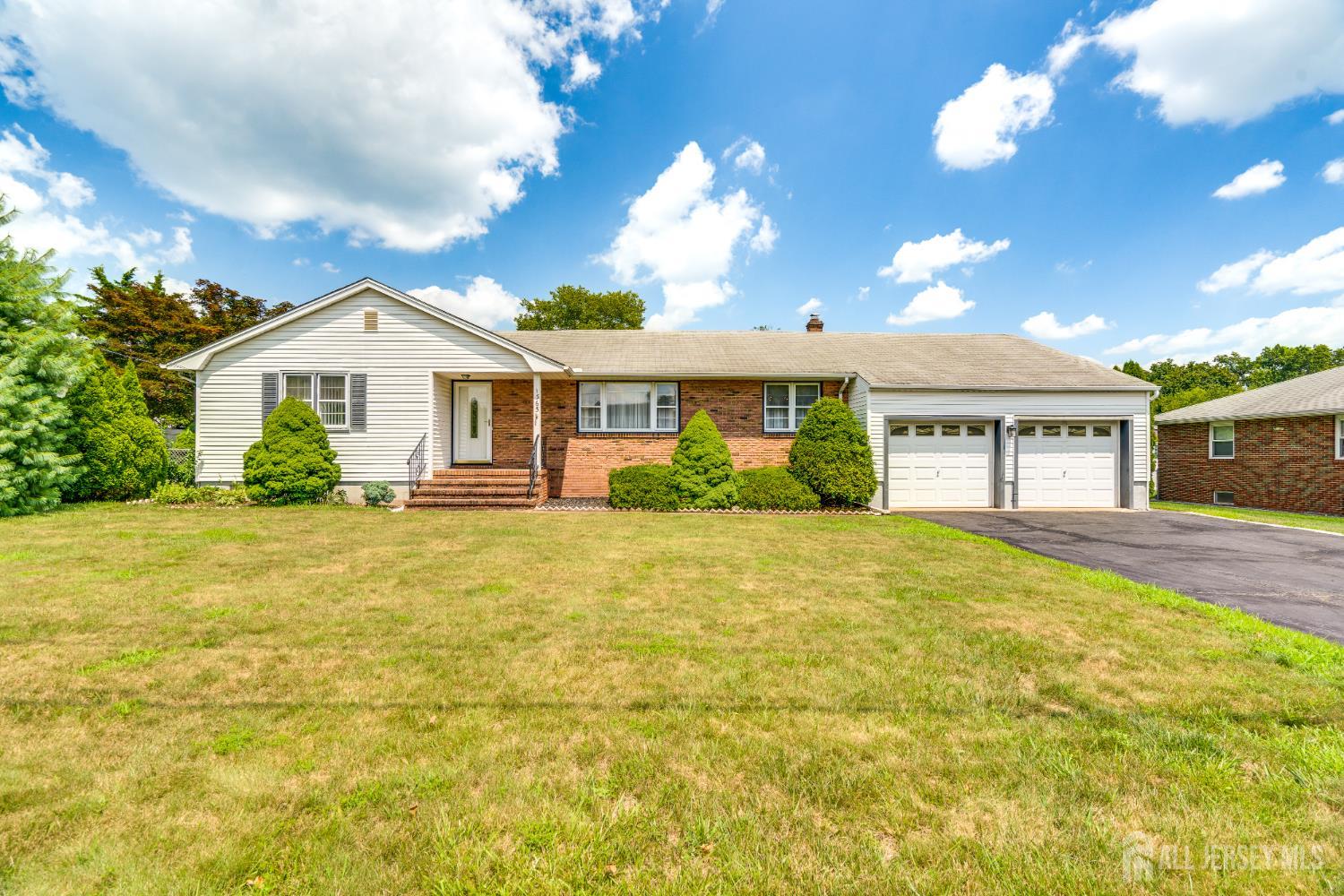 1365 Sioux Road, North Brunswick, NJ, 08902
