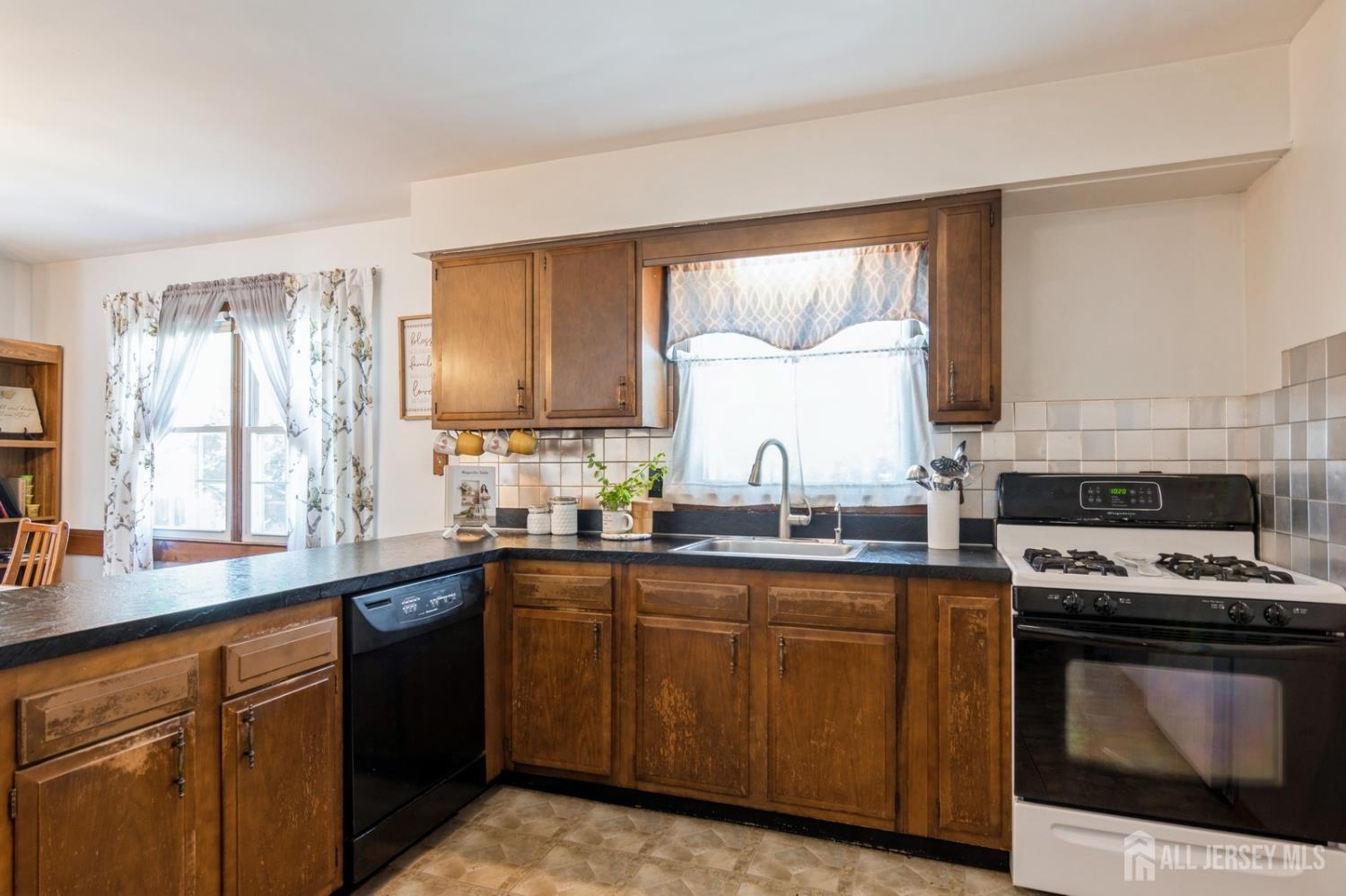 637 Bray Avenue, Middletown, NJ, 07758 image 14