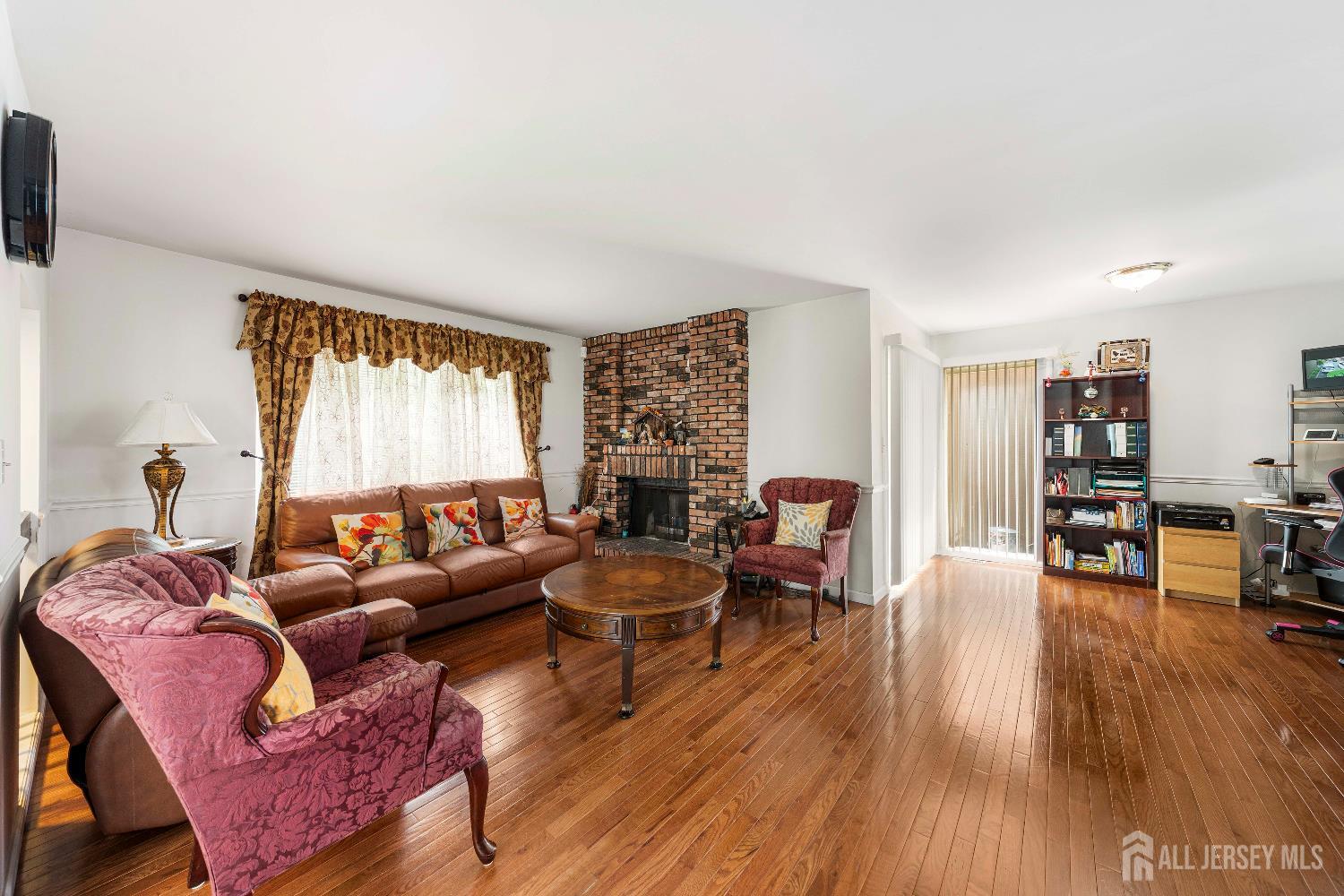 66 Riverbend Drive Image 2