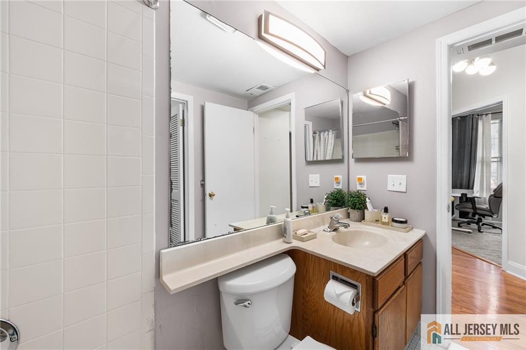 4301 Bayberry Court, Middlesex, NJ, 08852 image 17