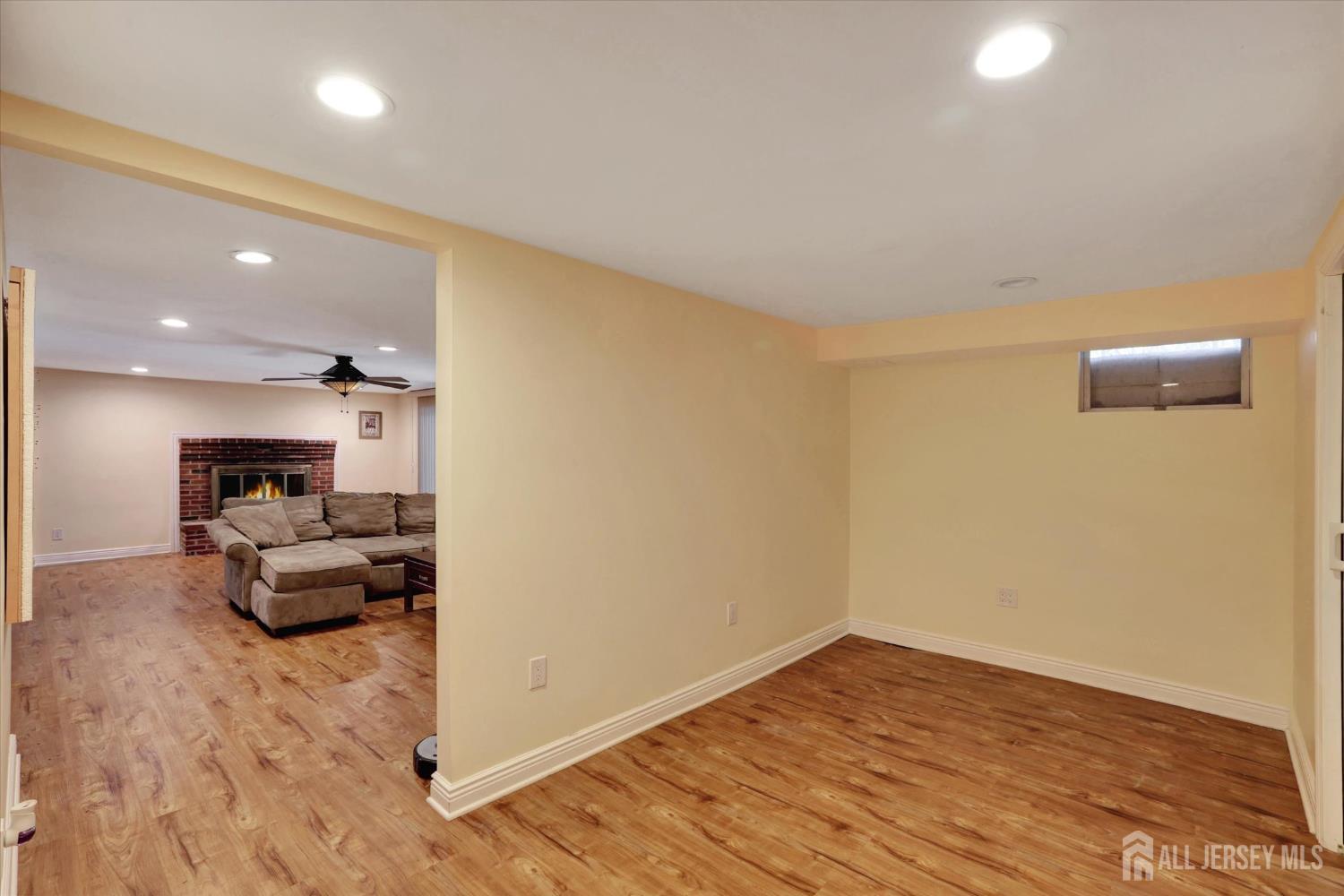 403 New Dover Road, Colonia, NJ, 07067 image 37