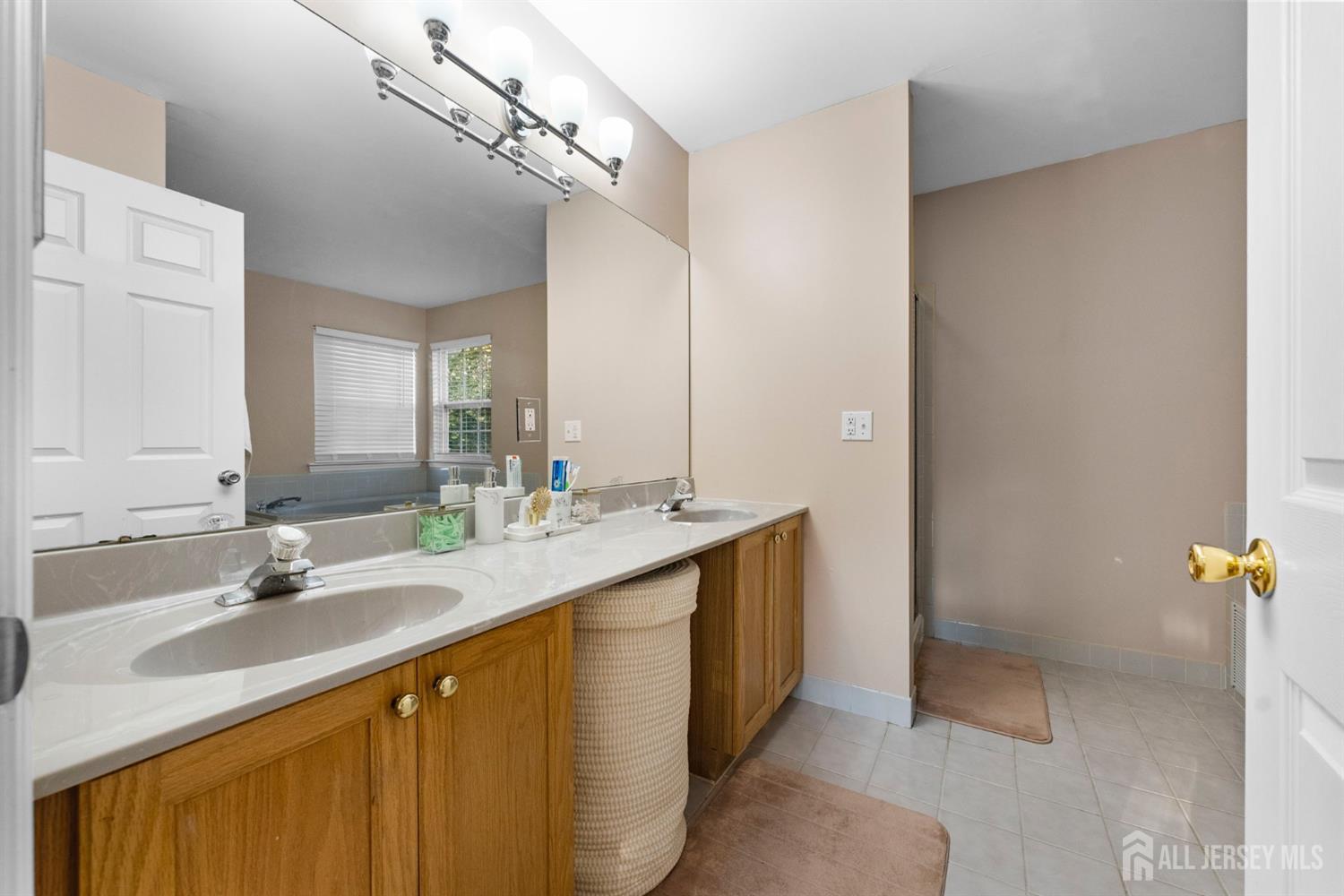18 Kopak Way, Spotswood, NJ, 08884 image 29