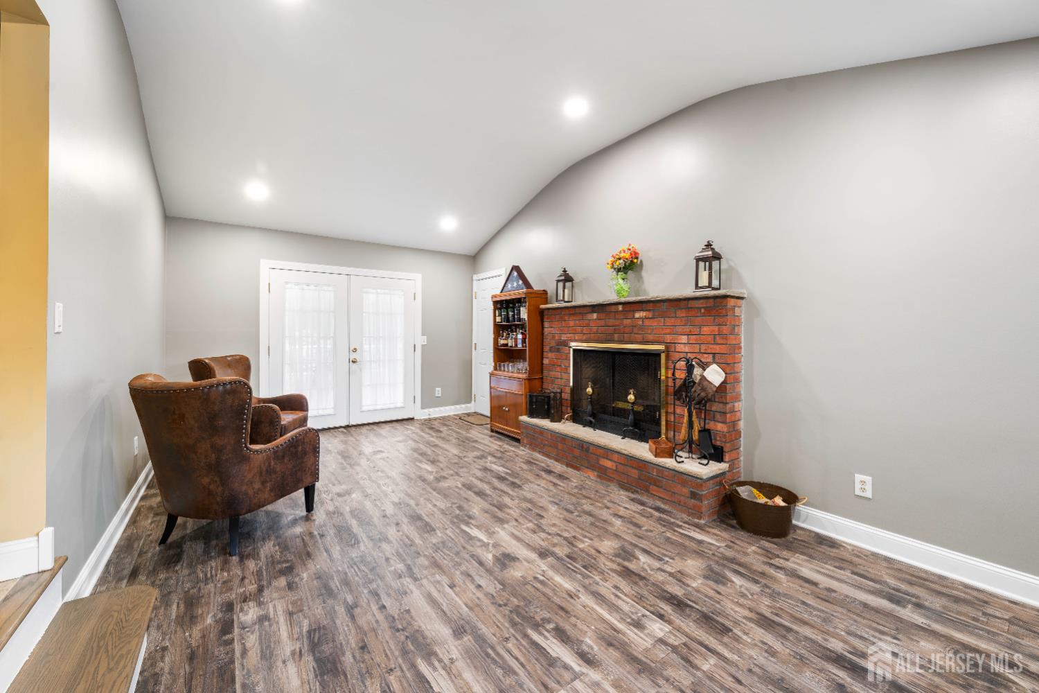 31 Runnymede Road, Colonia, NJ, 07067 image 11