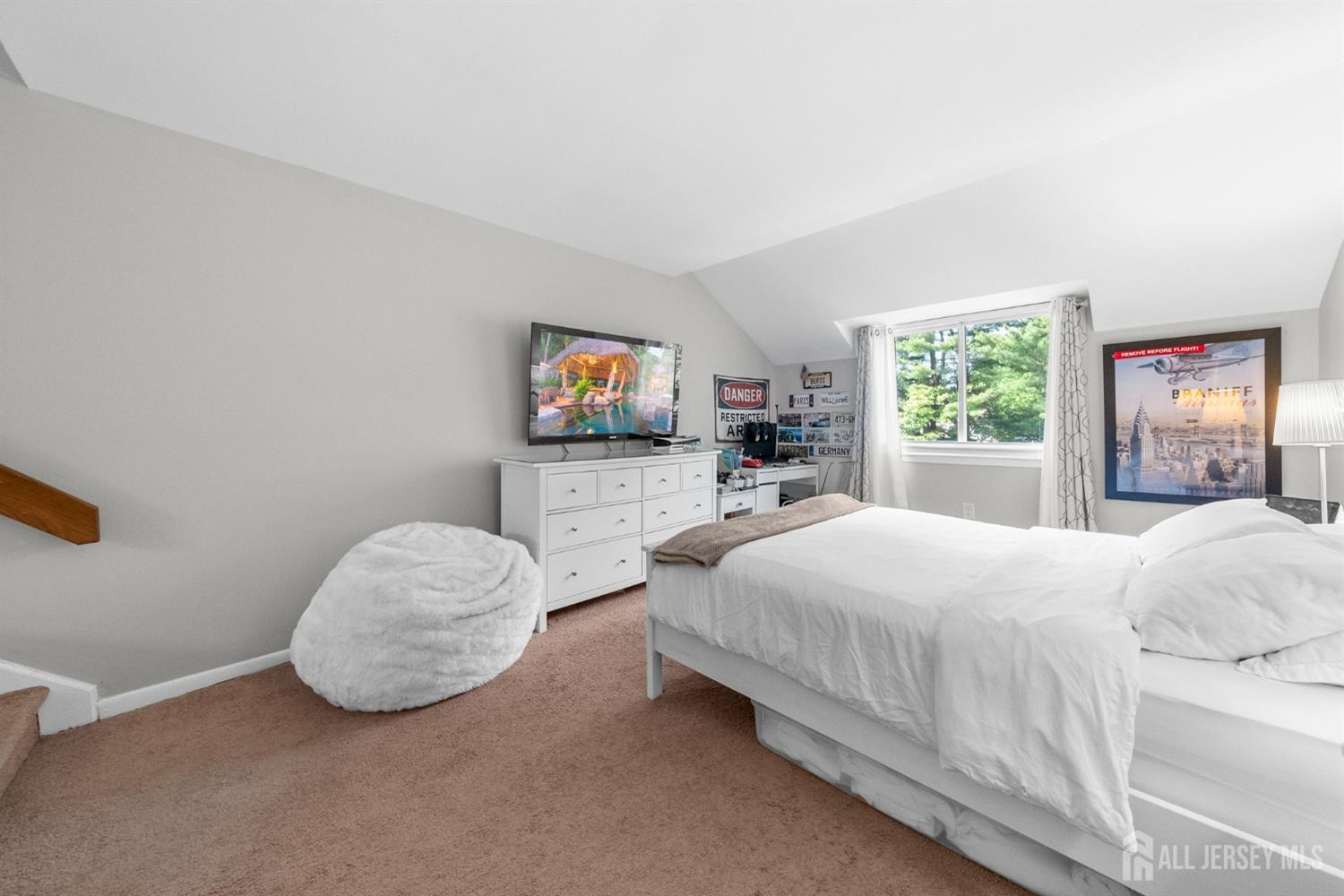 1058 Schmidt Lane, North Brunswick, NJ, 08902 image 28