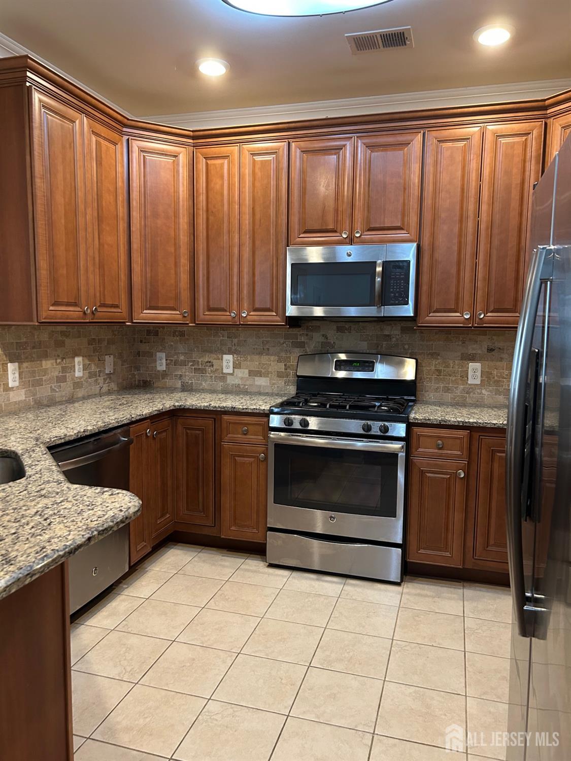 4207 Cedar Village Boulevard Image 4