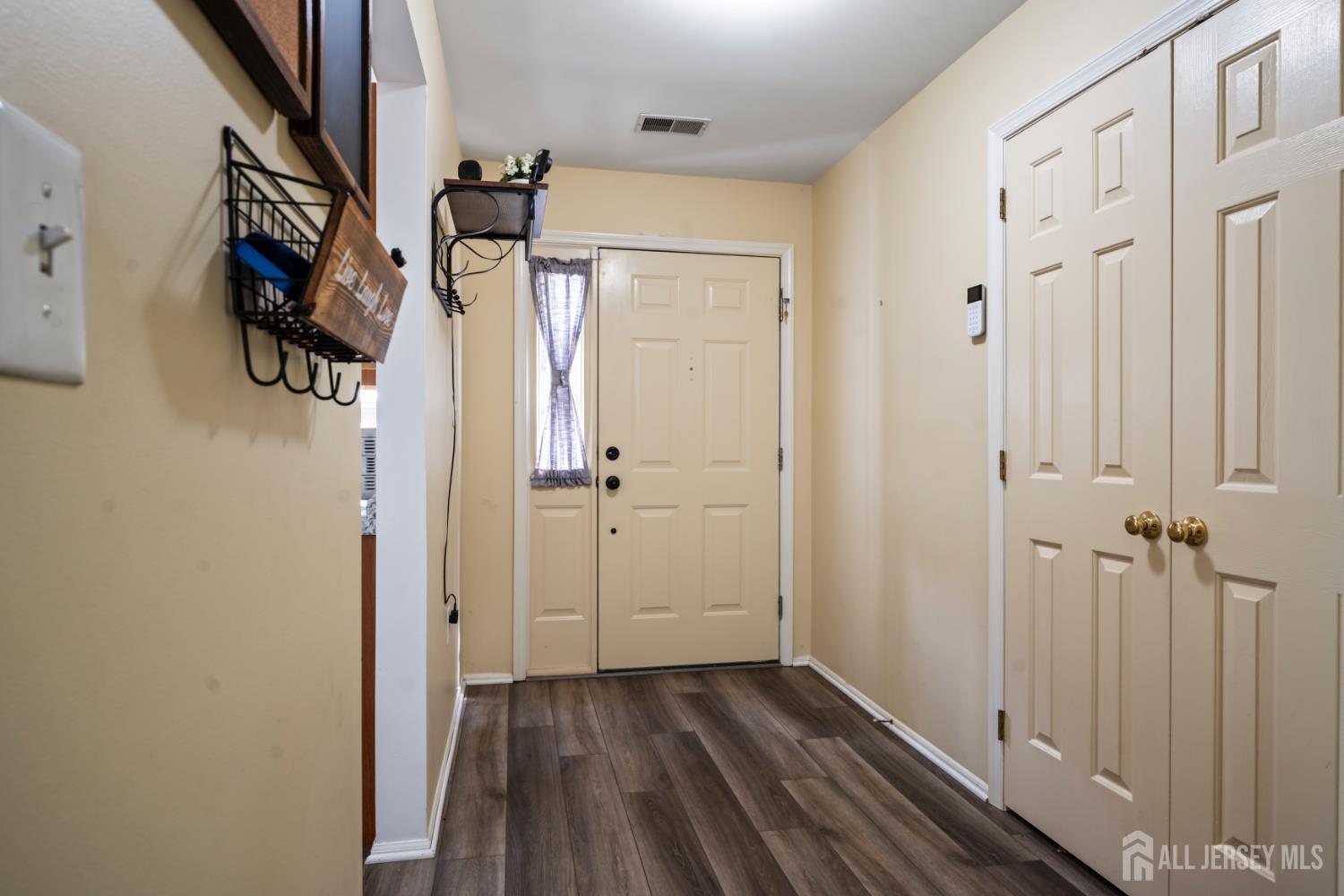 1301 Cypress Lane, East Brunswick, NJ, 08816