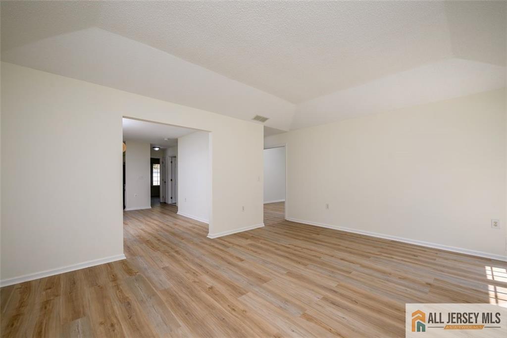 4 Penny Lane, Jackson, NJ, 08527 image 9