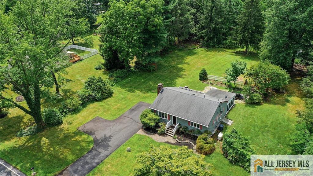 675 Georges Road Image 3