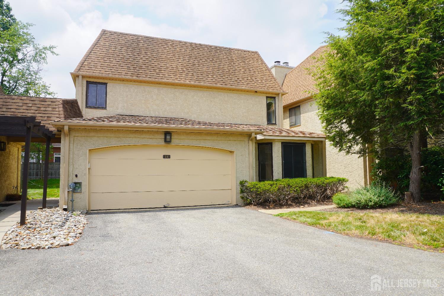 14 Carriage Place, Edison, NJ, 08820
