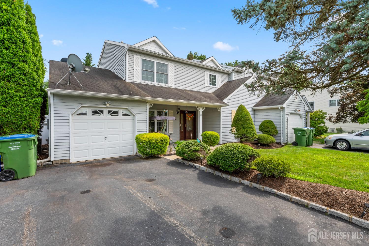 10 Stonewall Drive, Edison, NJ, 08820