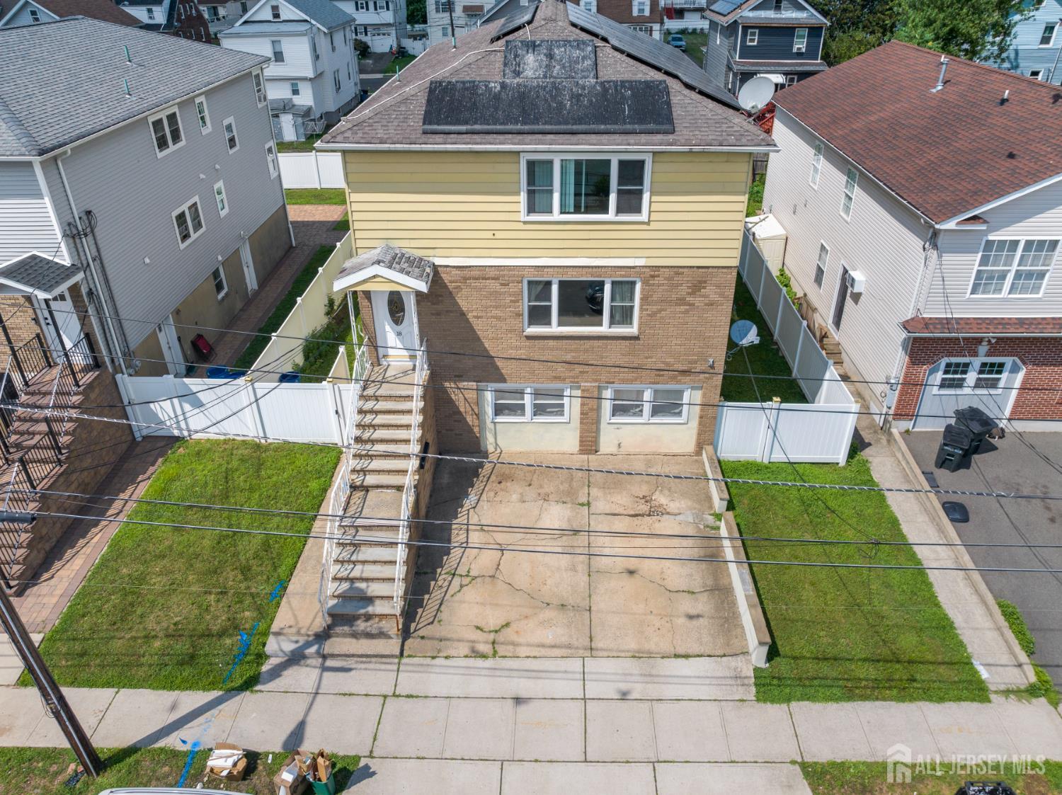 18 Noe st Street Image 3
