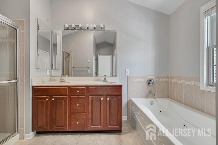 8 Amber Drive, Old Bridge, NJ, 08857 image 19