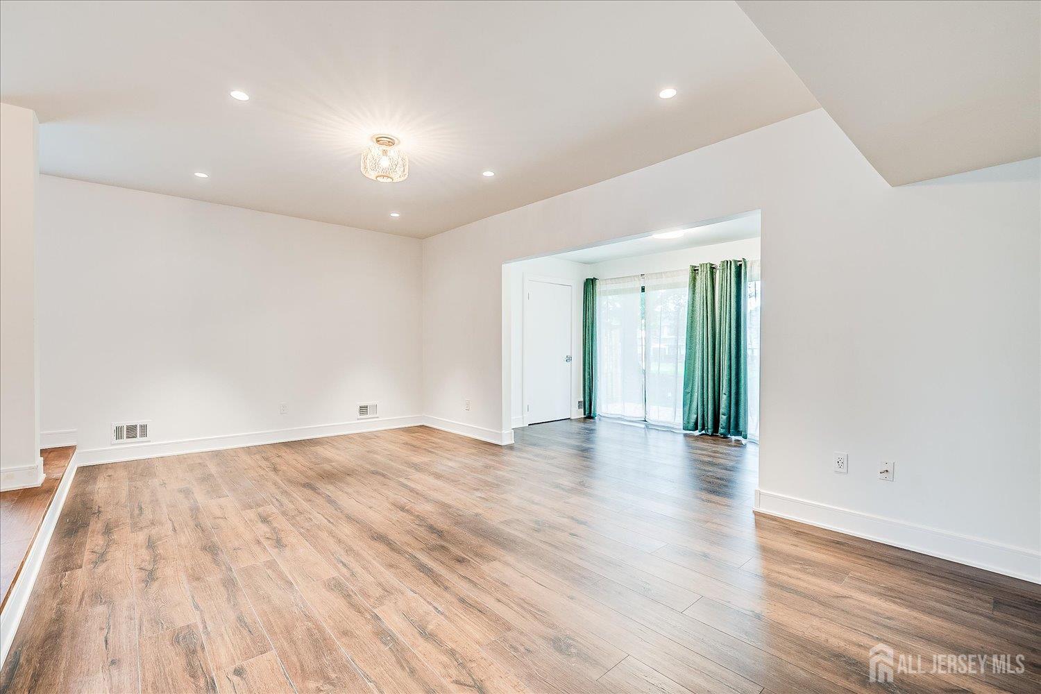 369 Bromley Place, East Brunswick, NJ, 08816 image 18
