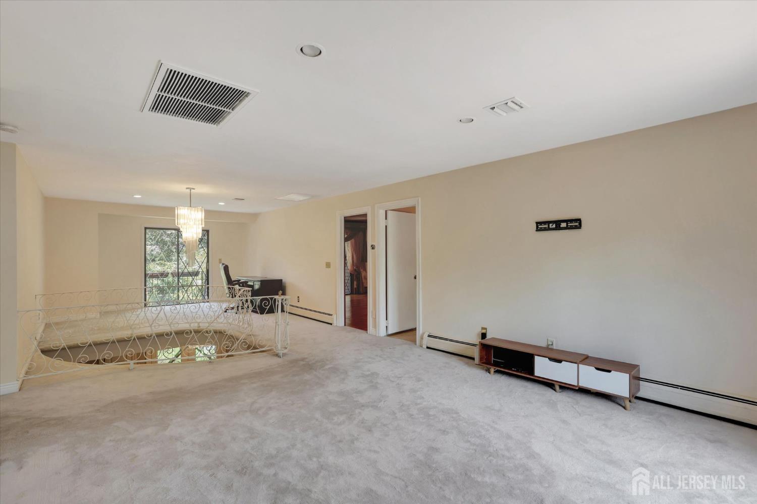 403 New Dover Road, Colonia, NJ, 07067 image 20