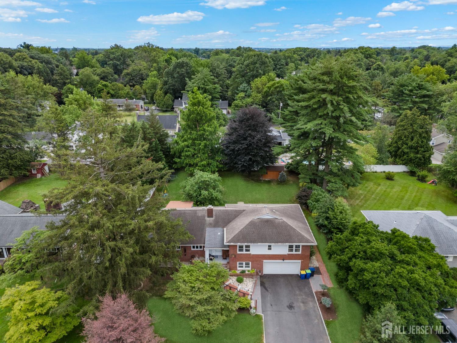 180 Farm Lane Image 5