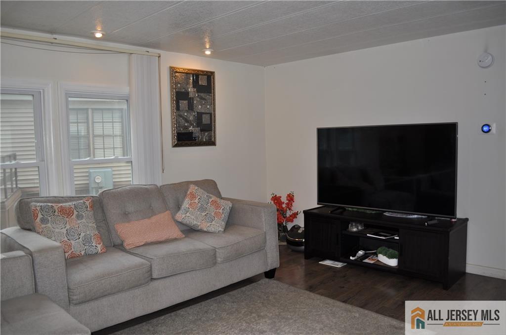 28 Dickens Road Image 5