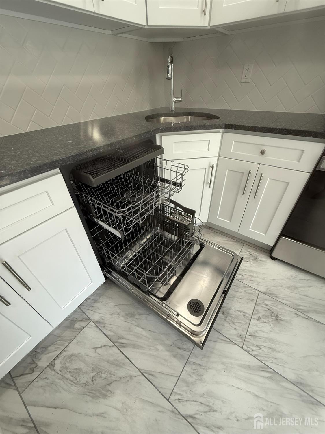 3 Park Gate Drive, Edison, NJ, 08820 image 13