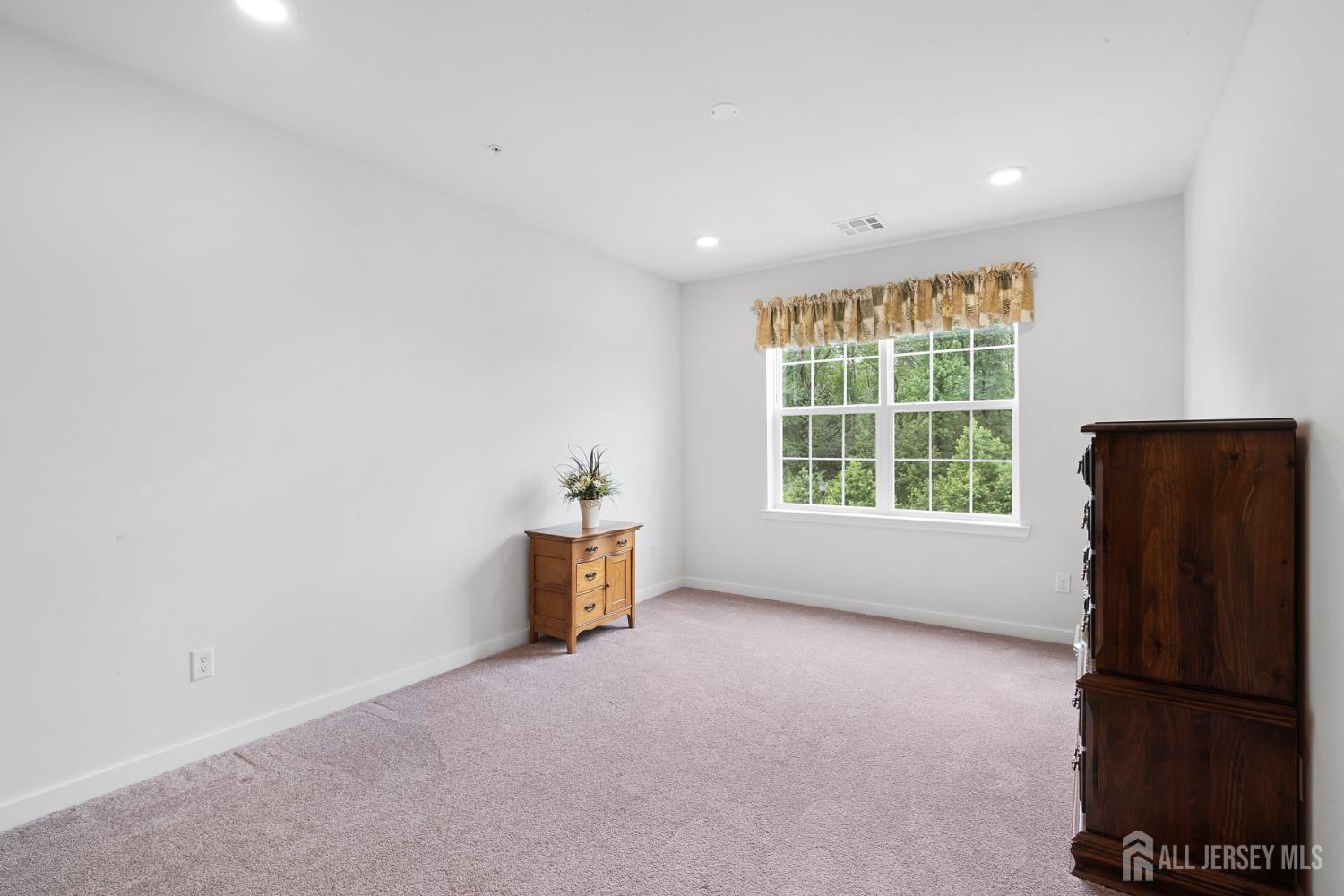 635 Lorhan Drive, Piscataway, NJ, 08854 image 20