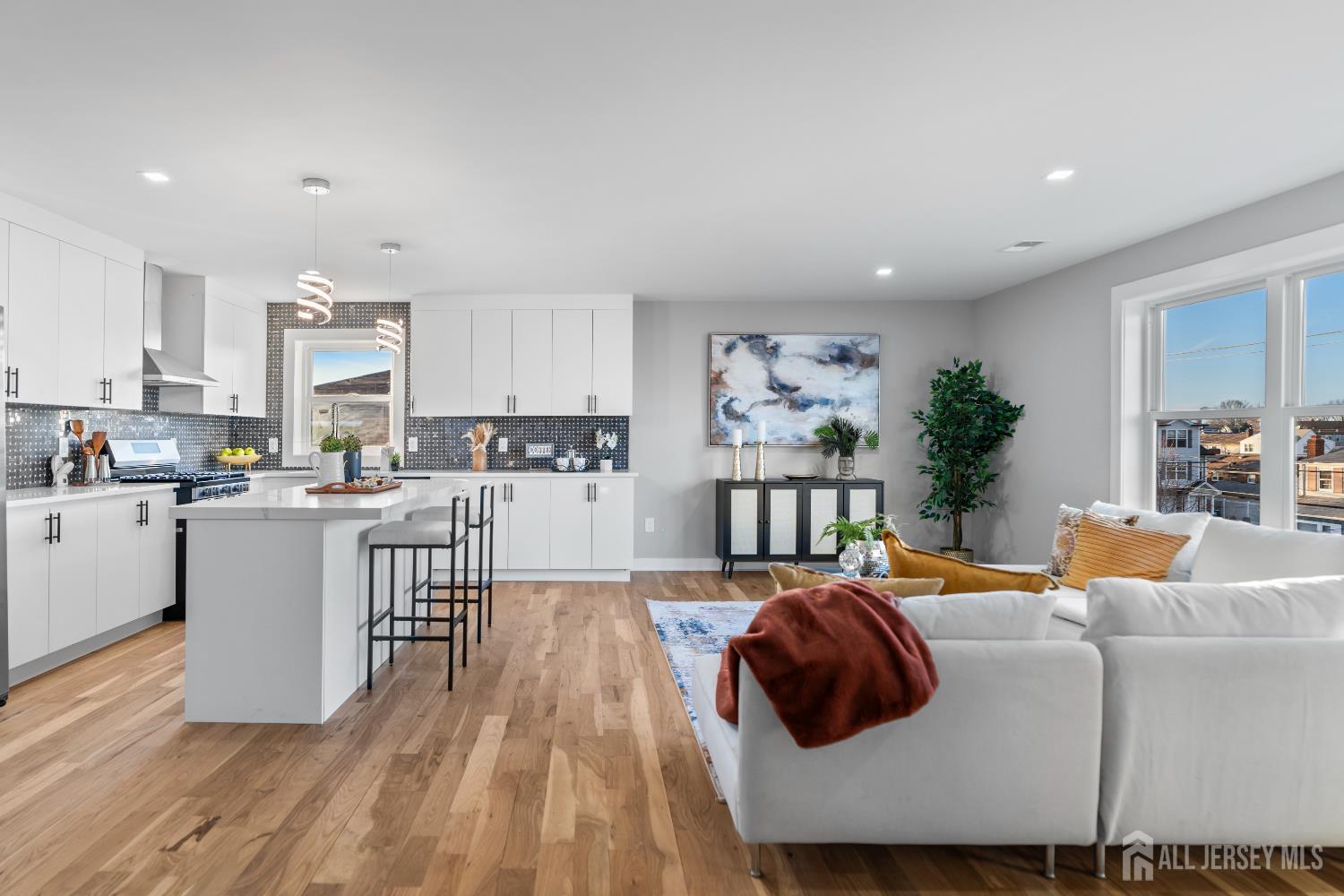 937 Worth Avenue, Linden, NJ, 07036 image 24