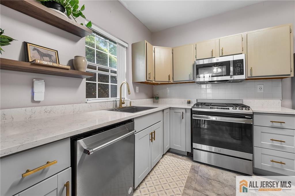 4301 Bayberry Court, Middlesex, NJ, 08852 image 9