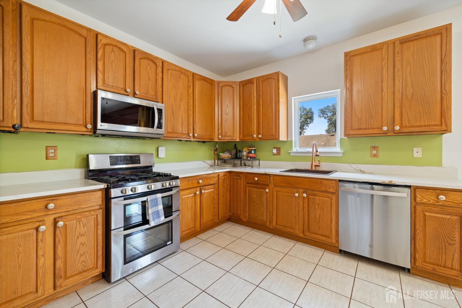 4 Graulich Drive, Milltown, NJ, 08850 image 14