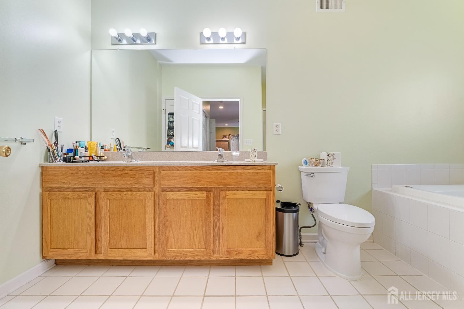 16 Bermuda Dunes Drive, Monroe, NJ, 08831 image 18