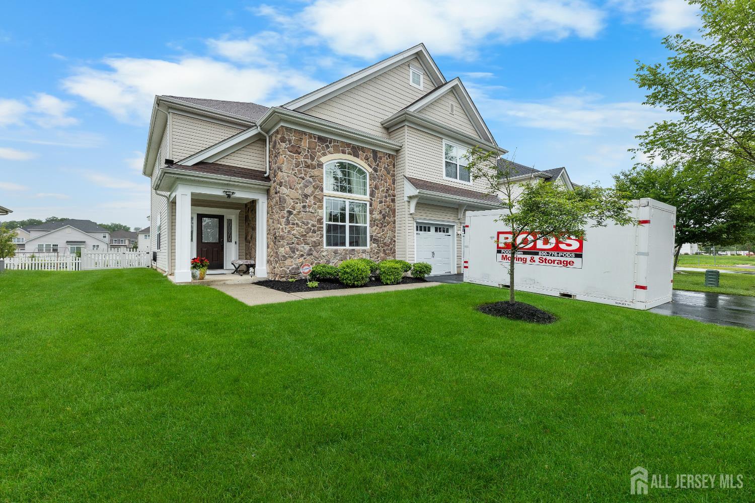 55 Dahlia Court Image 2