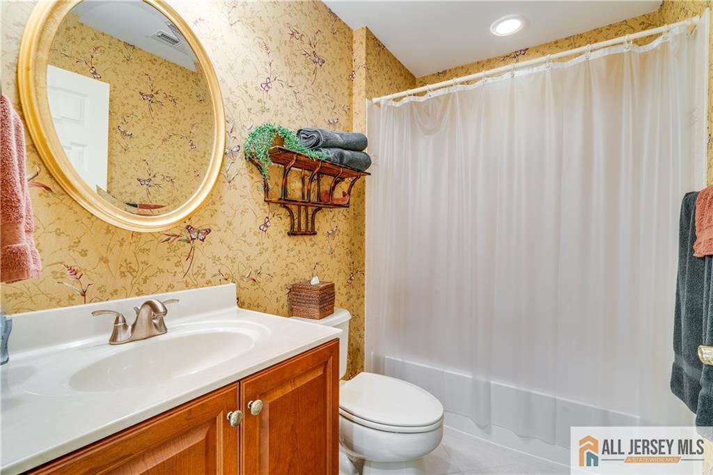 77 Andover Drive, South Brunswick, NJ, 08824 image 21