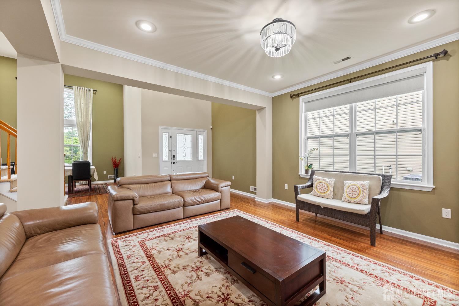 55 Dahlia Court Image 3