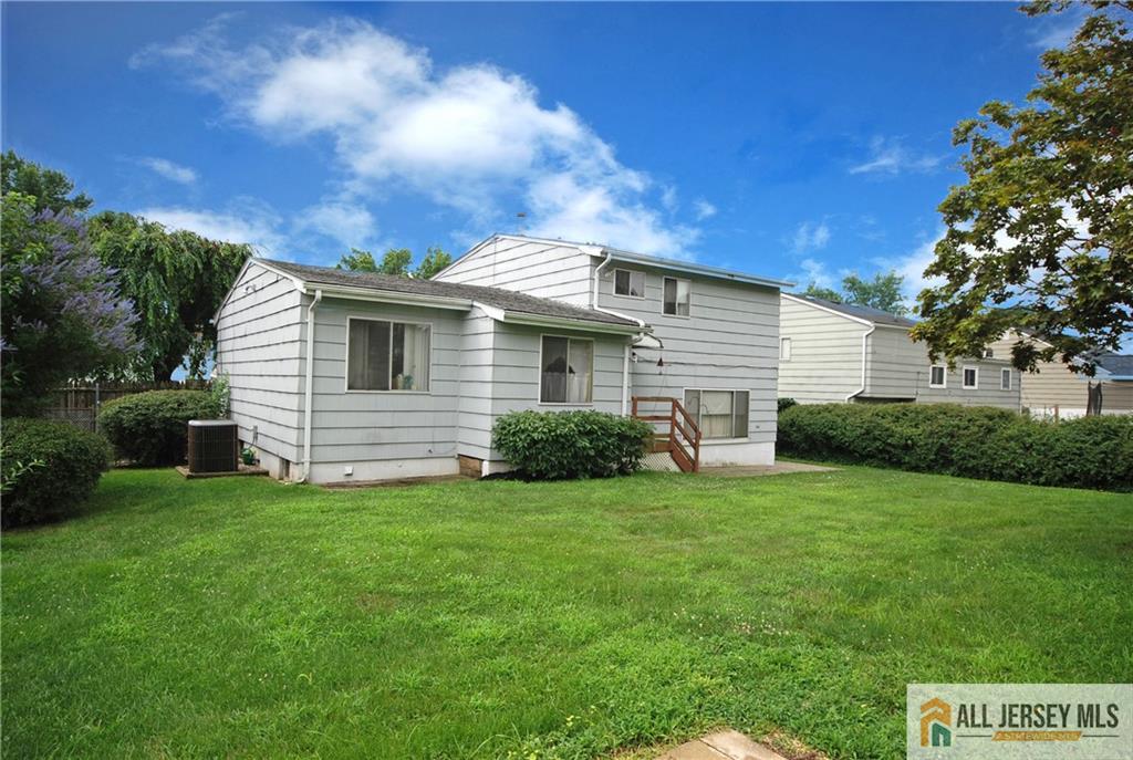 14 Albert Drive Image 4