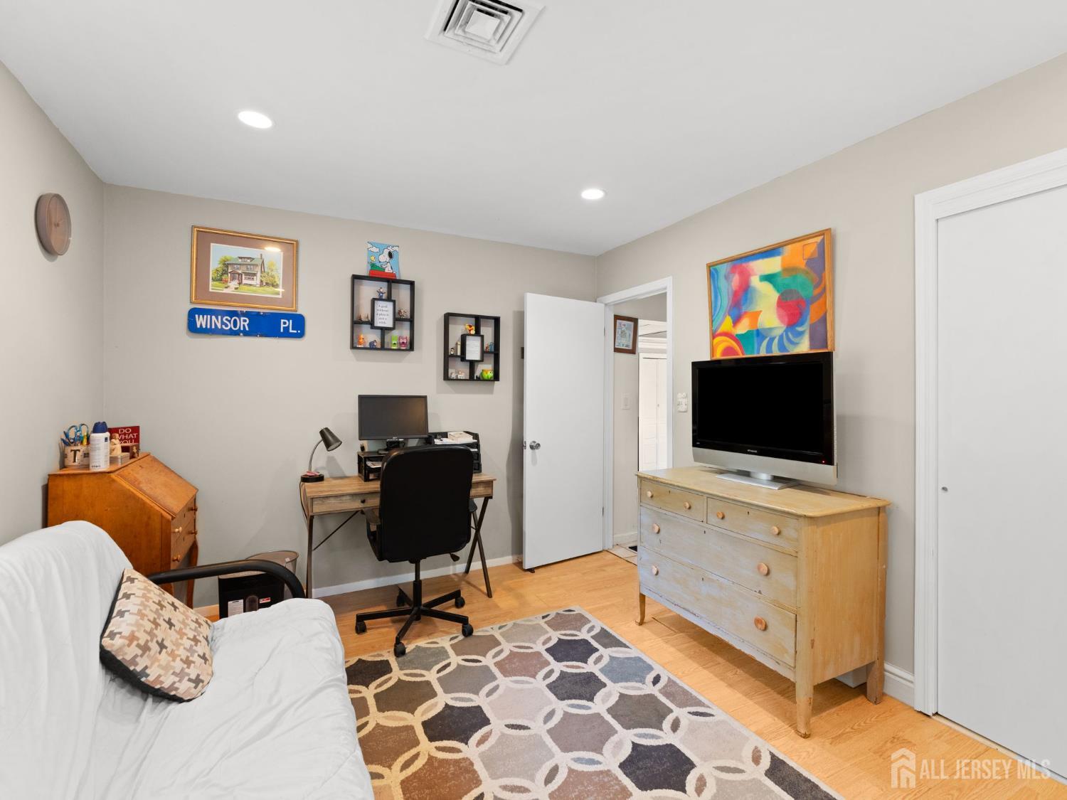 6 Diana Lane, Monroe, NJ, 08831 image 14