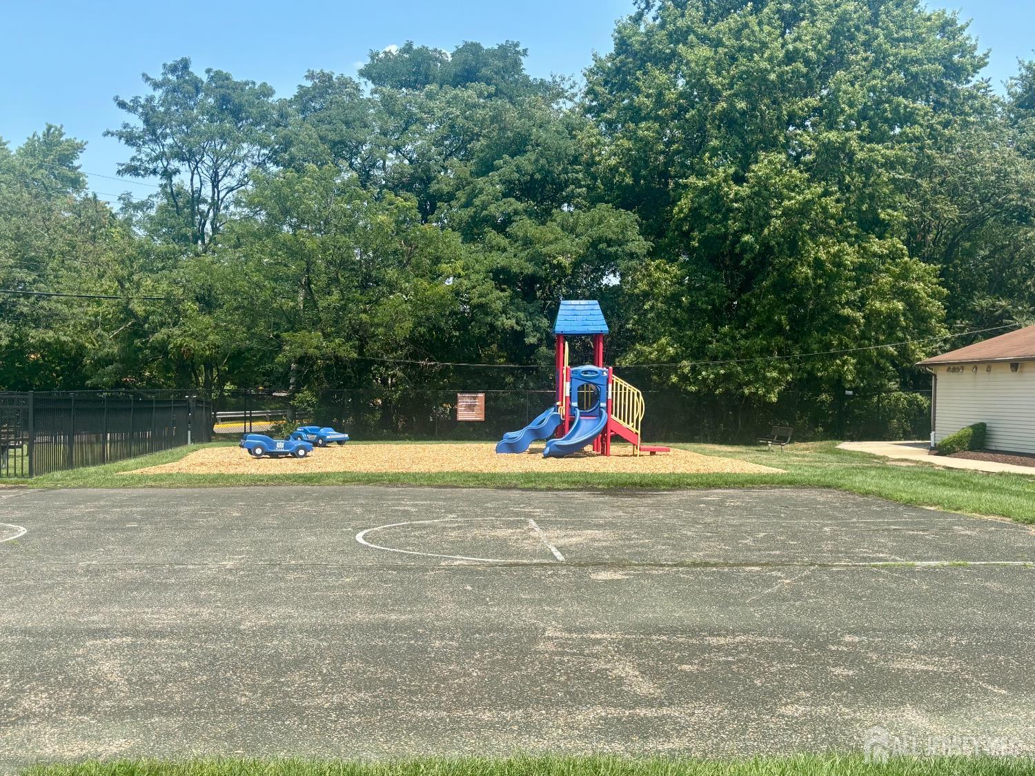 419 cricket Lane 10, Woodbridge Proper, NJ, 07095 image 8