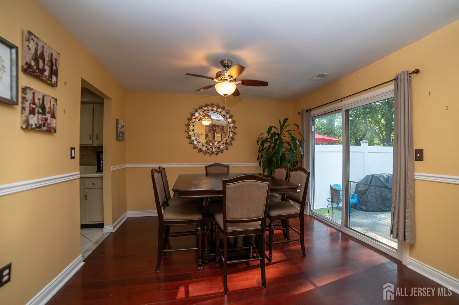 39 Lexington Circle Image 5