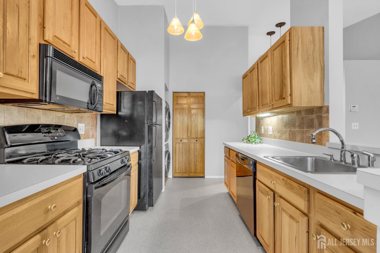 2172 Ash Court, South Brunswick, NJ, 08852 image 12