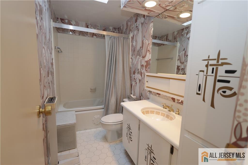 12 Tompkins Road, East Brunswick, NJ, 08816 image 21