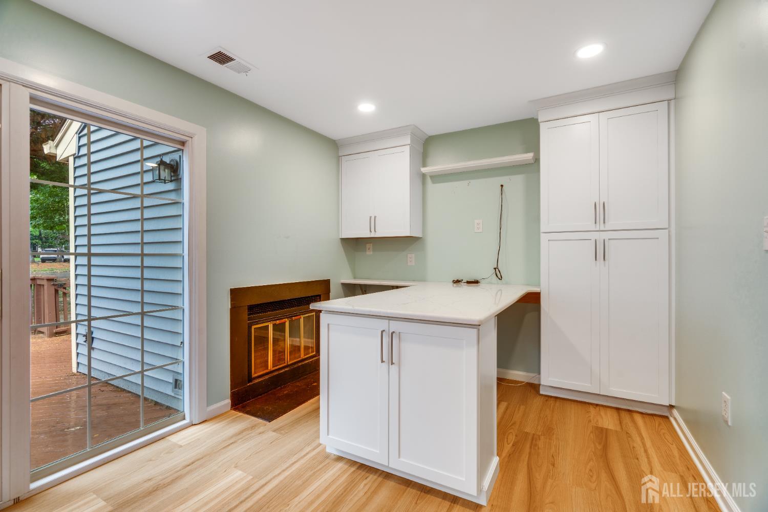 1604 Mulberry Court Image 3