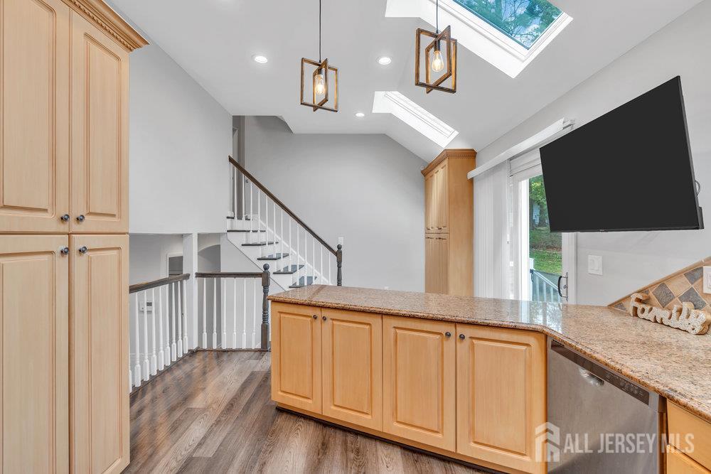 17 Thomas Road, East Brunswick, NJ, 08816 image 17