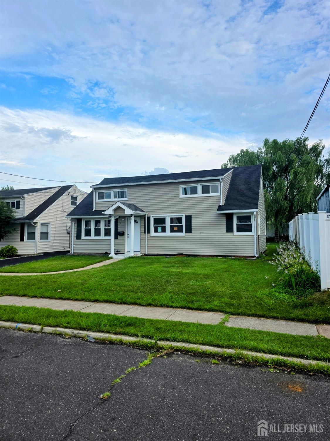 81 Hickory Street Image 3