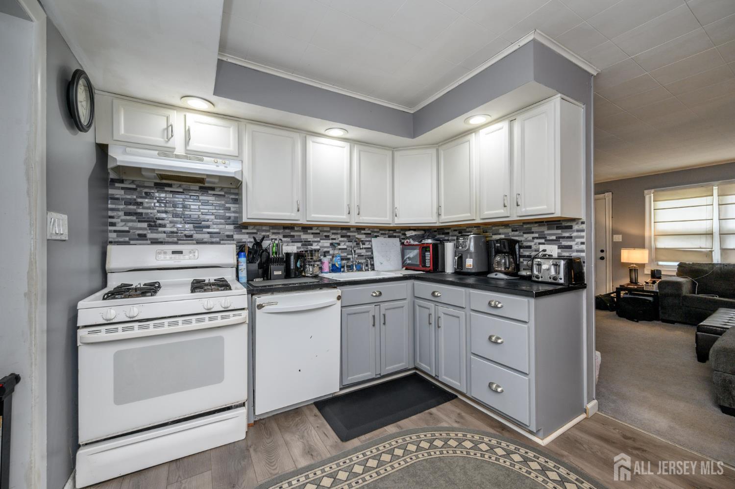 7 Lynn Court, Edison, NJ, 08817 image 7