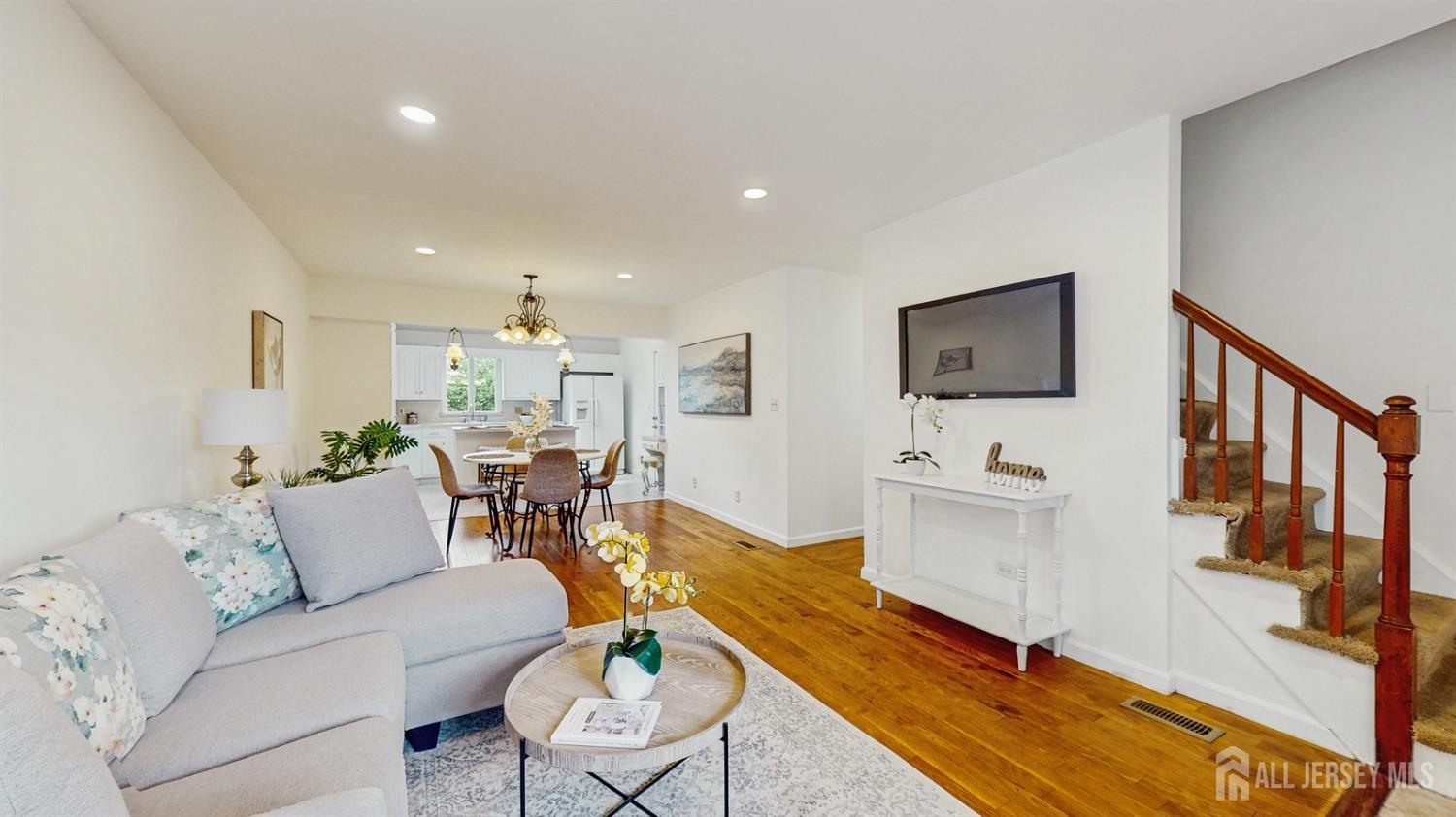 12 Bradley Drive Image 4