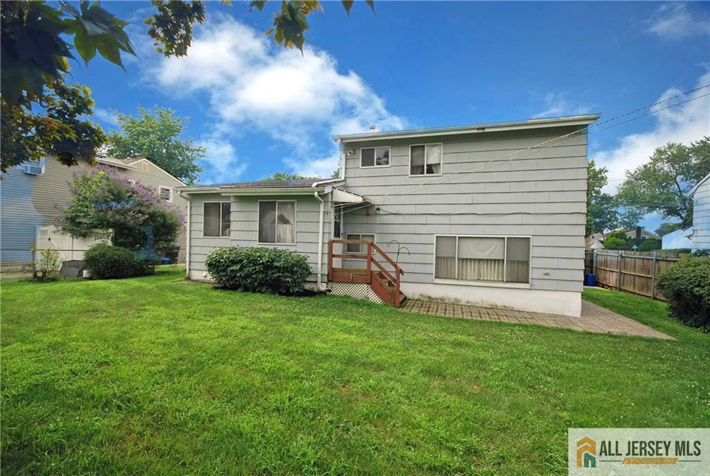 14 Albert Drive Image 3