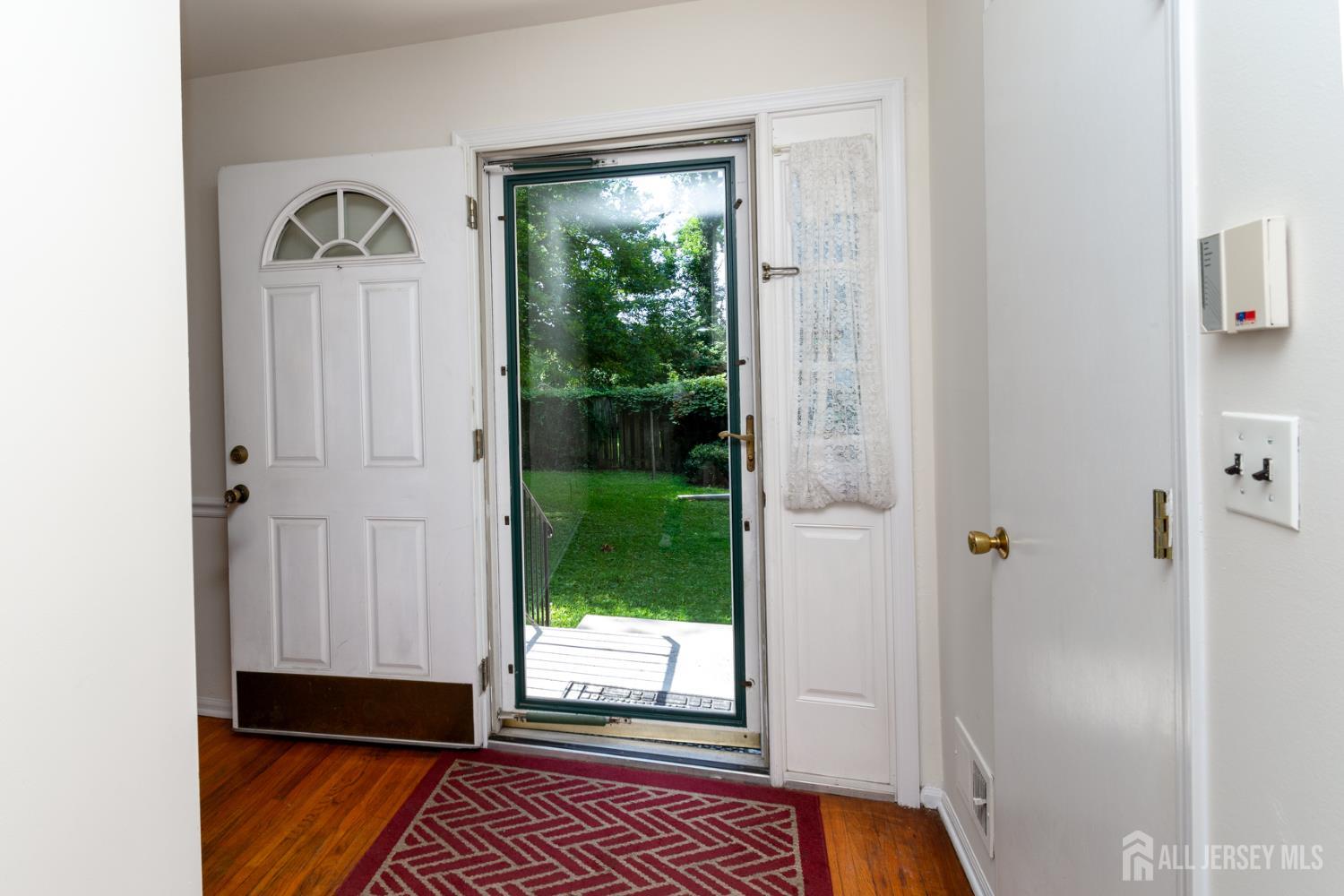 40 Phelps Avenue Image 5