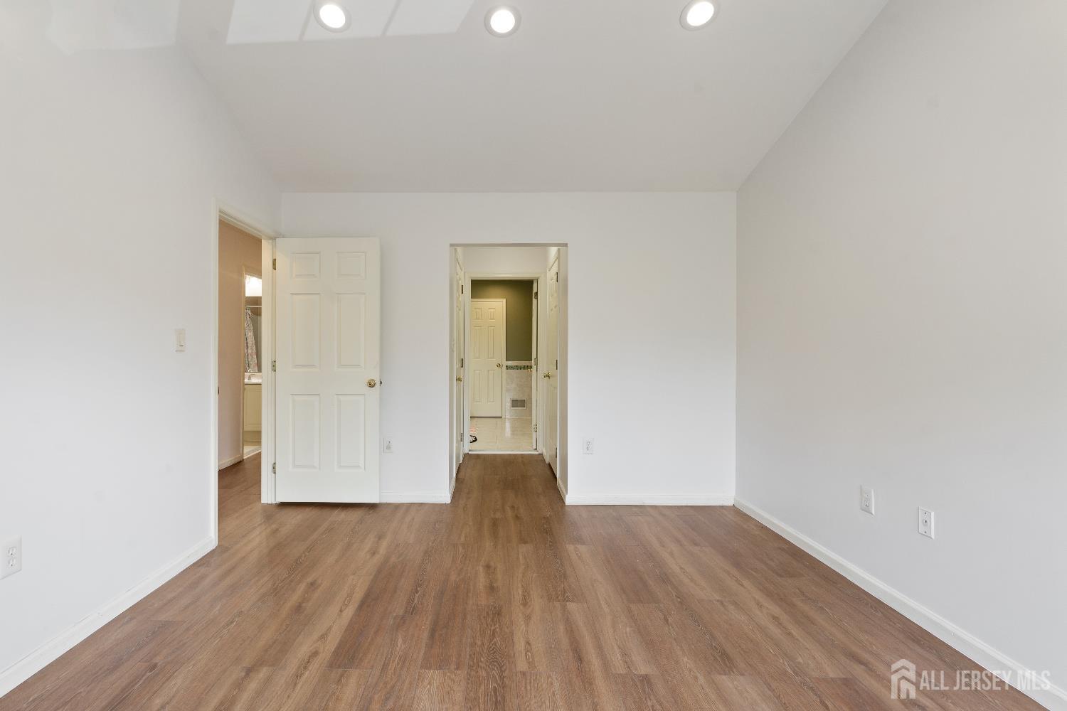 403 Canterbury Way, South Brunswick, NJ, 08540 image 29
