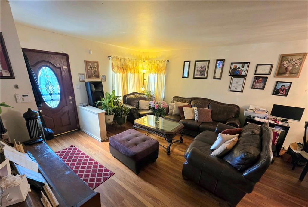 1251 East 104th Street, Brooklyn, New York, 11236