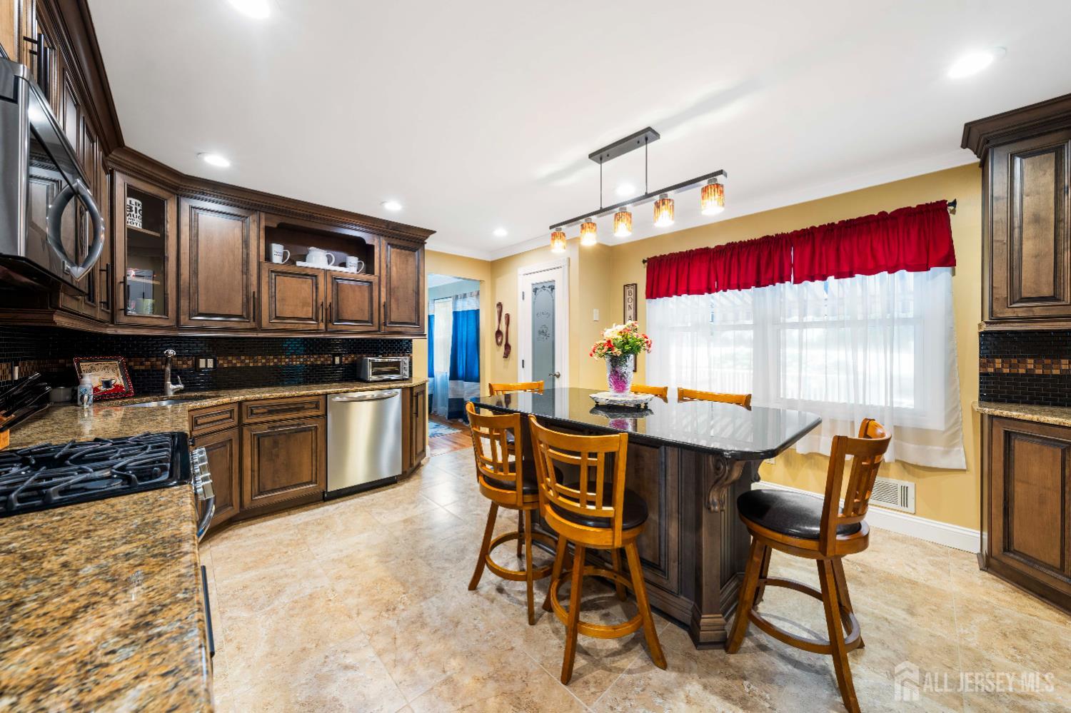 31 Runnymede Road, Colonia, NJ, 07067 image 10