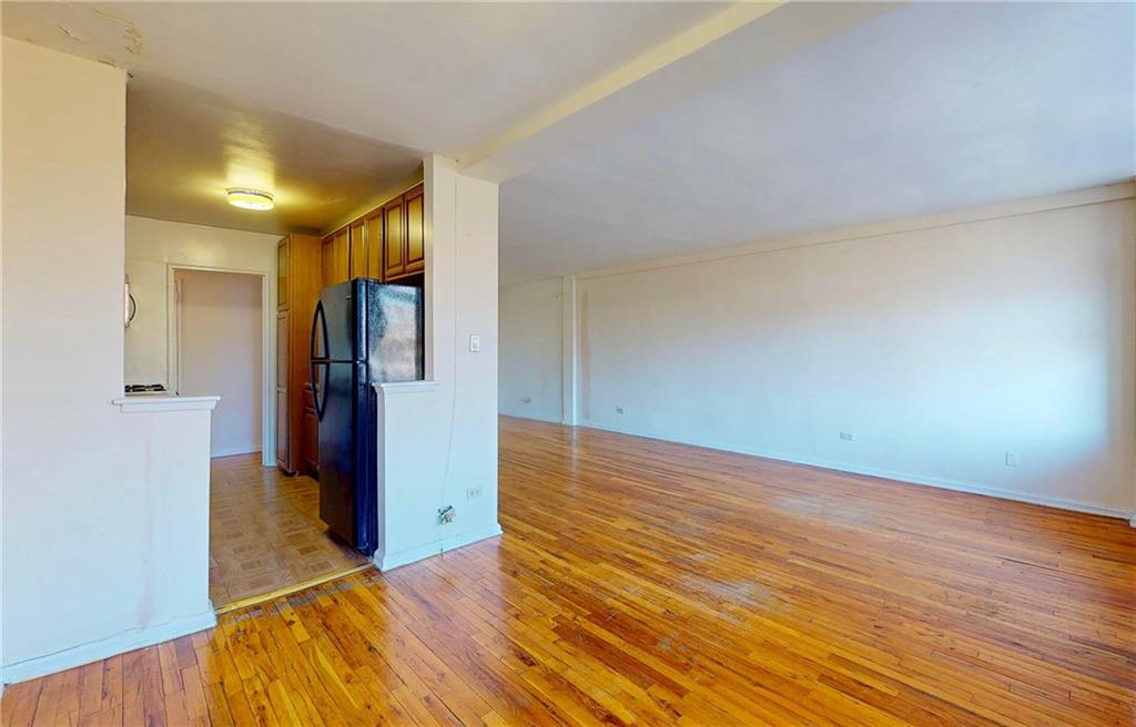 540 Ocean Parkway 4H Image 4
