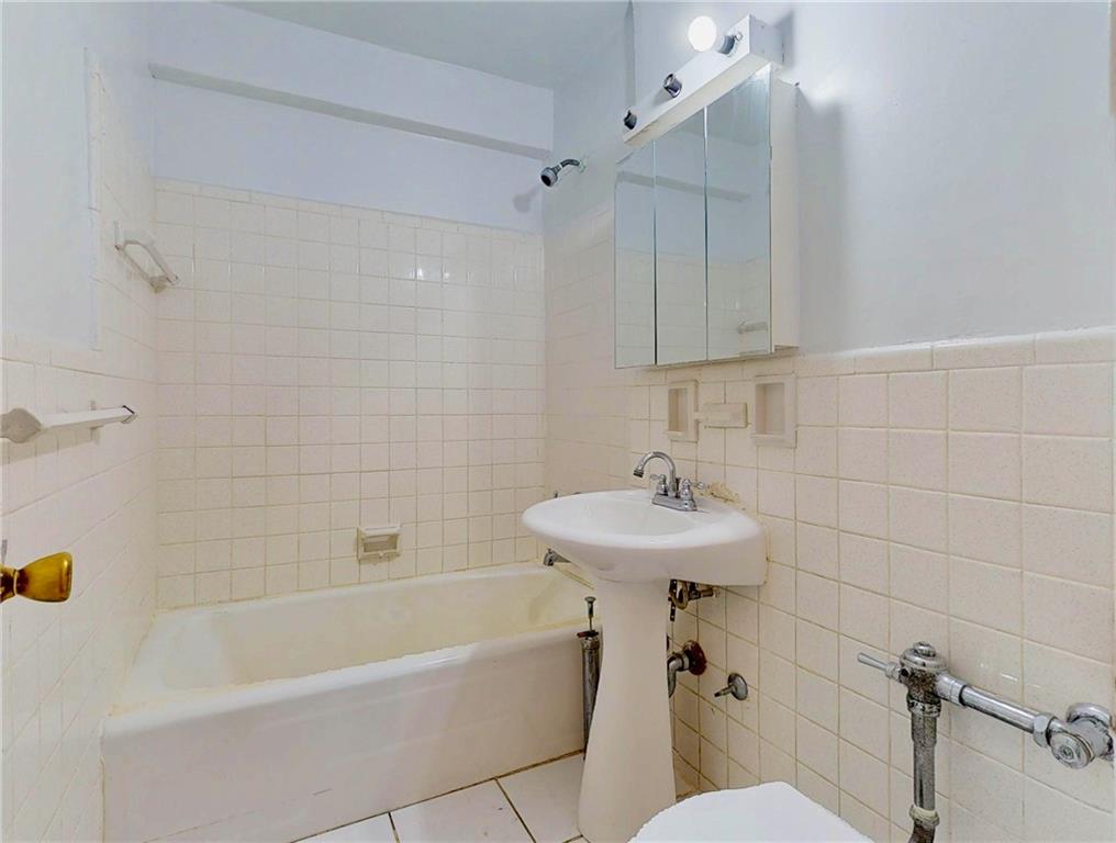 540 Ocean Parkway 4H, Brooklyn, New York, 11218 image 10