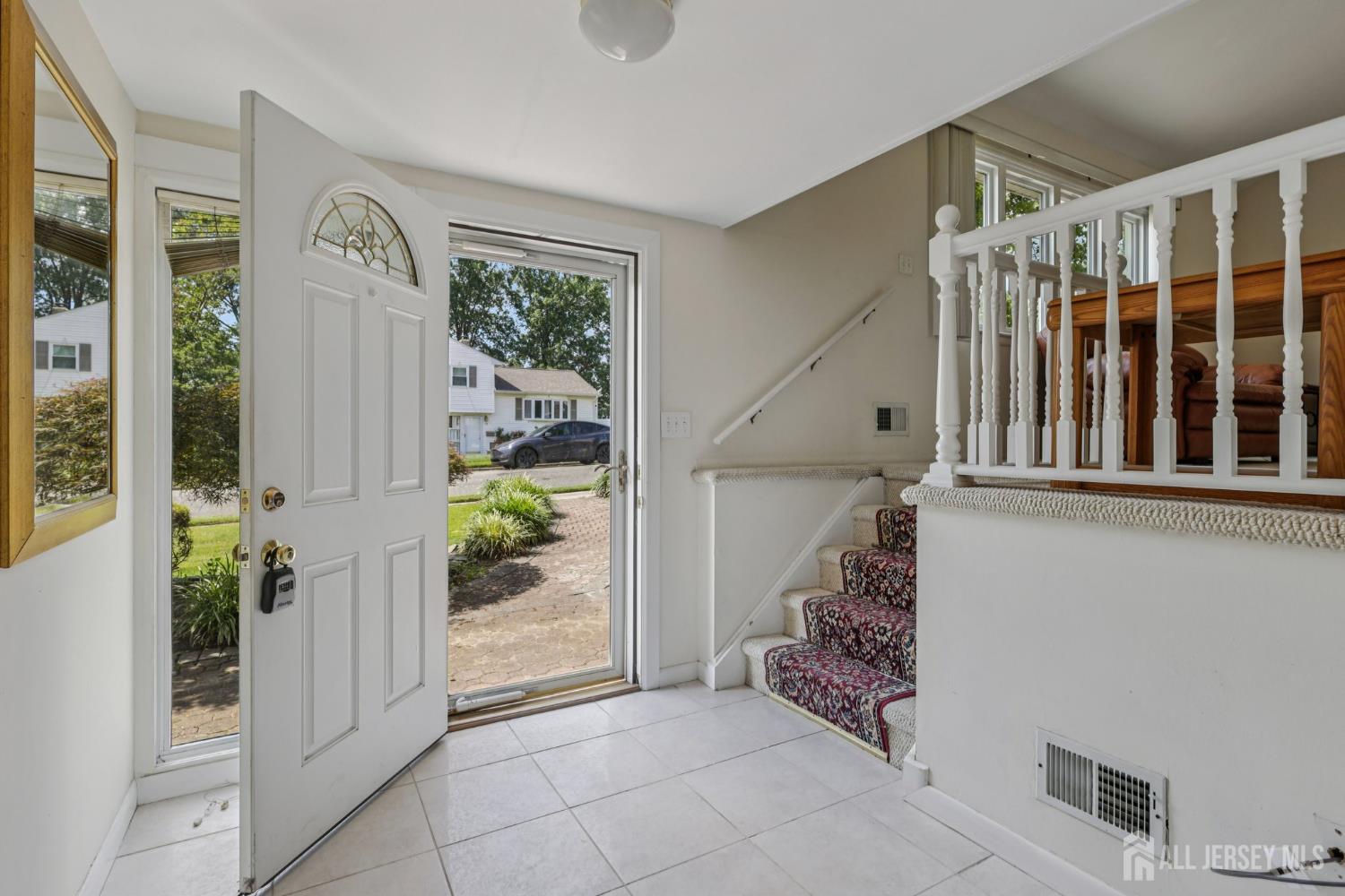 17 Aberdeen Avenue Image 4