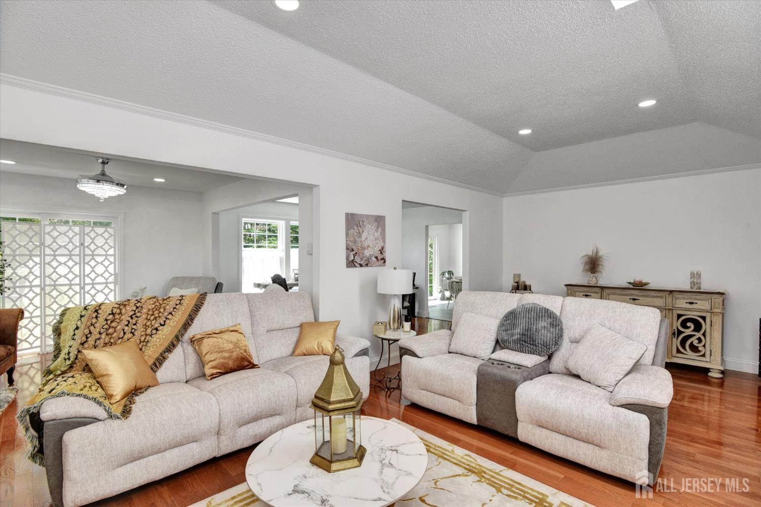 20 John Hancock Drive, Monroe, NJ, 08831 image 15